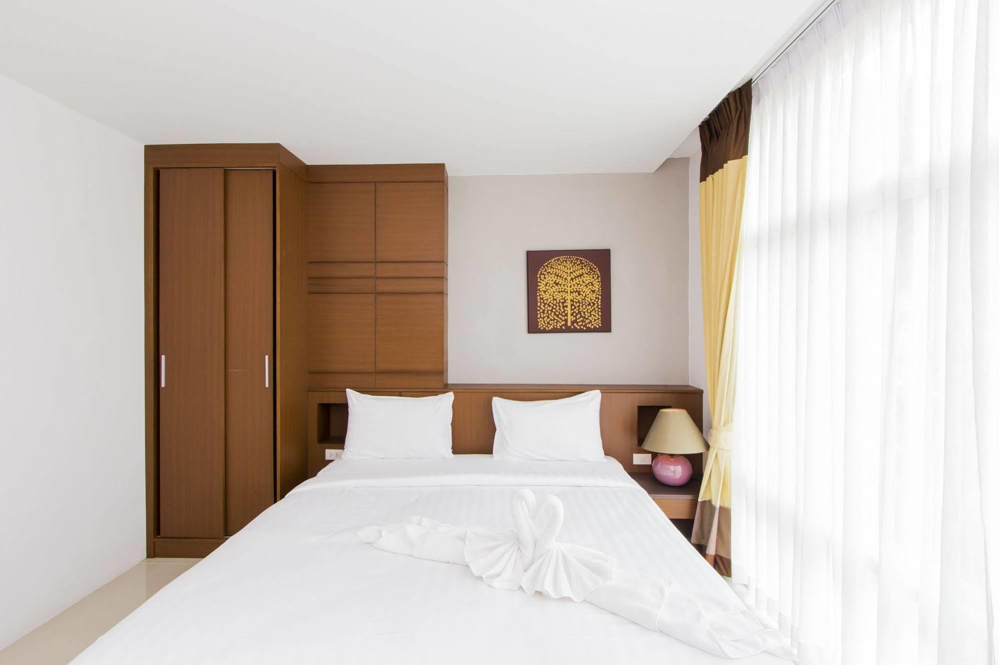 Baan Lukkan Patong Resort Phuket Exterior photo